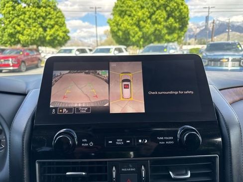 Used 2024 Nissan Armada SL w/ Captain's Chairs Package AWD/4WD image 28