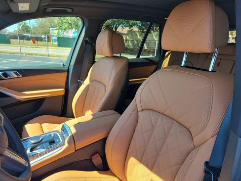 New 2026 BMW X5 xDrive50e w/ M Sport Package image 16