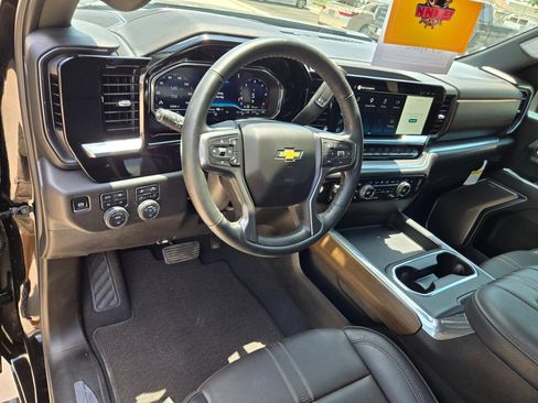 Certified 2025 Chevrolet Silverado 2500 High Country w/ Z71 Off-Road Package AWD/4WD image 10