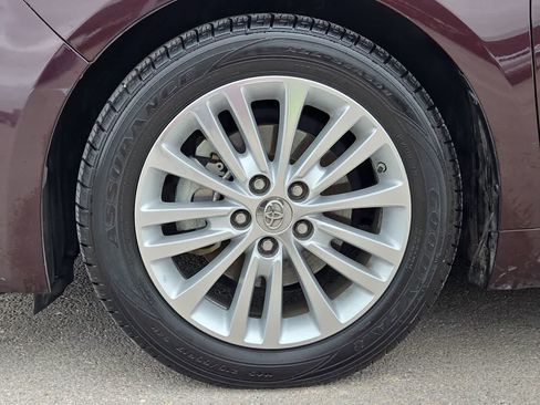 Used 2013 Toyota Avalon Limited FWD image 12