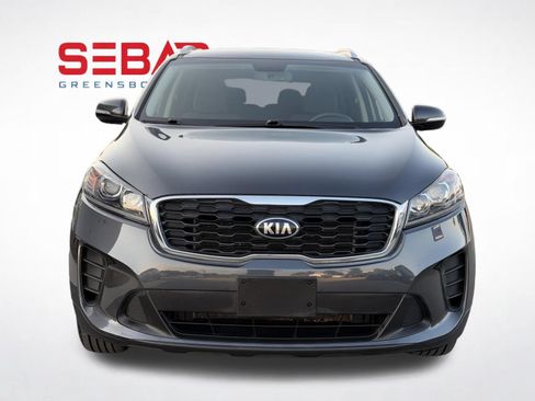 Used 2019 Kia Sorento AWD V6 w/ LX V6 Convenience Package image 2
