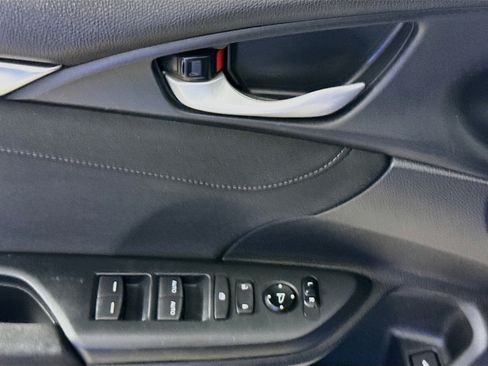 Used 2018 Honda Civic EX image 20
