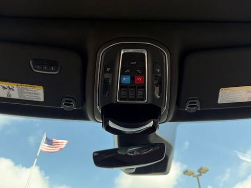 Used 2024 Jeep Wagoneer Series II AWD/4WD image 36
