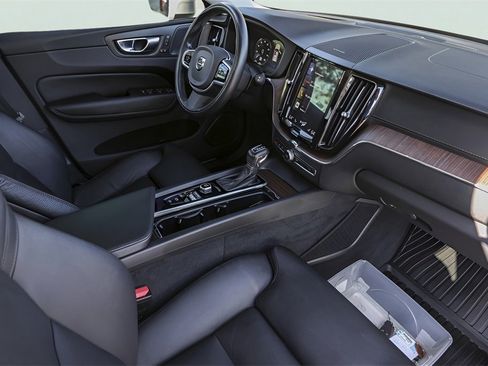 Used 2020 Volvo XC60 T5 Inscription w/ Protection Package Premier image 31