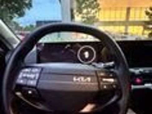 Certified 2025 Kia K4 EX FWD image 9
