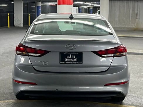 Used 2017 Hyundai Elantra SE image 27