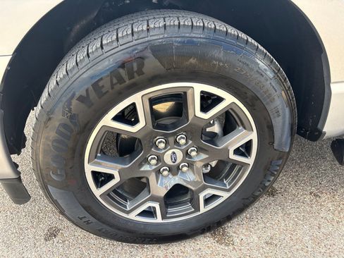 Used 2024 Ford F150 STX RWD image 30