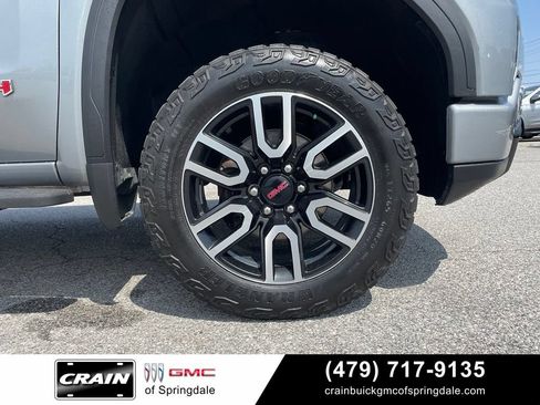 Used 2024 GMC Sierra 1500 AT4 w/ Technology Package AWD/4WD image 30
