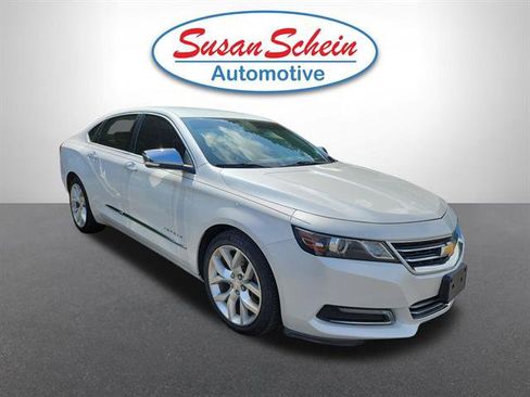 Used 2017 Chevrolet Impala Premier w/ Enhanced Convenience Package FWD image 3