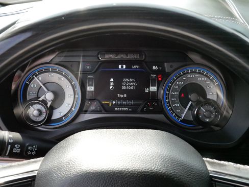 Used 2022 RAM 1500 Limited AWD/4WD image 21