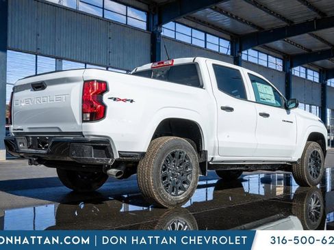 New 2026 Chevrolet Colorado W/T w/ WT Custom Package AWD/4WD image 32