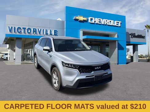 Used 2022 Kia Sorento LX FWD image 3
