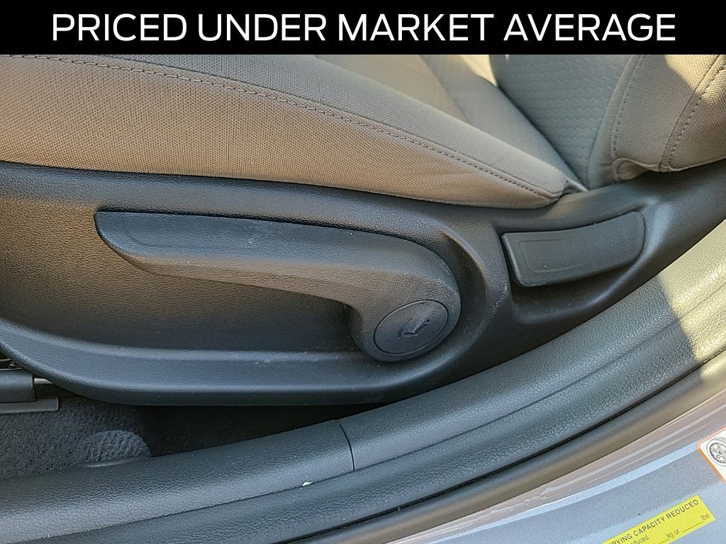 Used 2020 Hyundai Elantra Value Edition FWD image 17