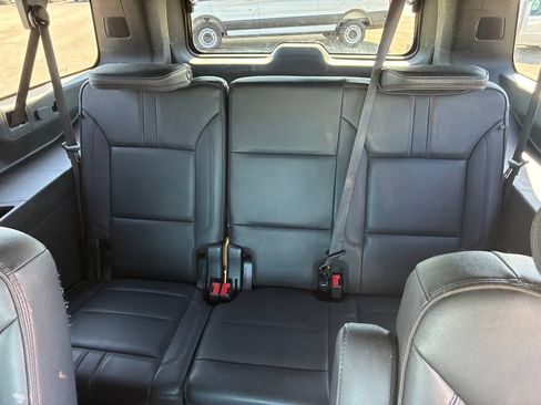 Used 2022 Chevrolet Suburban RST w/ Luxury Package AWD/4WD image 13