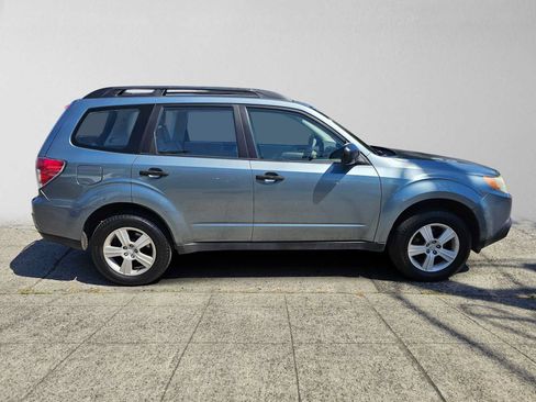 Used 2010 Subaru Forester 2.5X AWD/4WD image 2