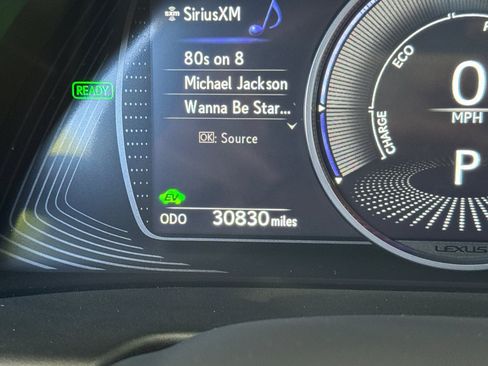 Used 2024 Lexus ES 300h w/ Premium Package FWD image 34