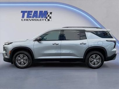 Certified 2025 Chevrolet Traverse LT