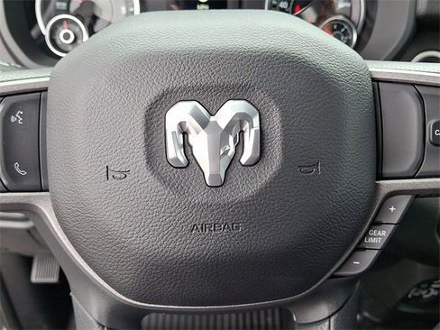 Used 2024 RAM 2500 Tradesman w/ Chrome Appearance Group image 20