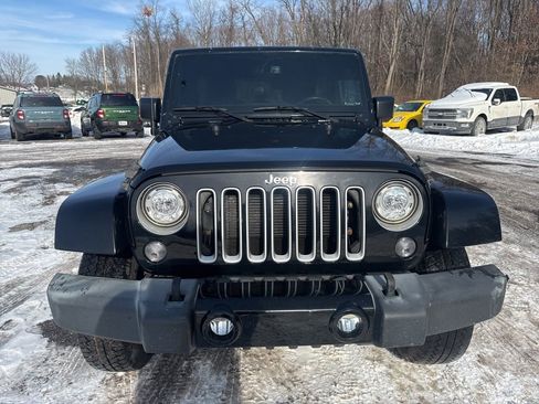 Used 2017 Jeep Wrangler Unlimited Sahara w/ Dual Top Group image 2