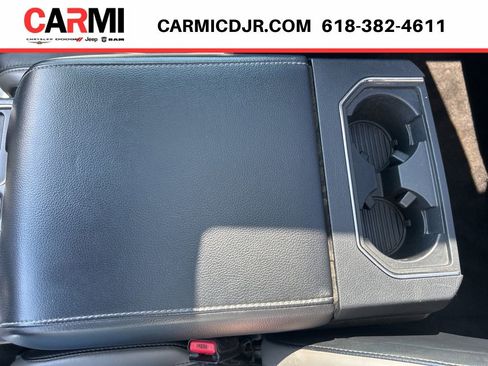Used 2017 Ford F150 Raptor w/ Equipment Group 802A Luxury AWD/4WD image 34