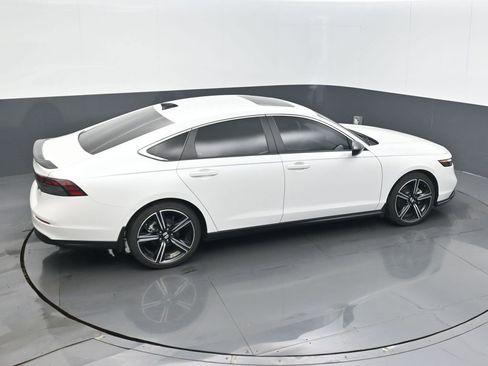 Certified 2024 Honda Accord Sport image 24