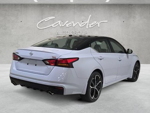 New 2026 Nissan Altima 2.5 SR FWD image 16