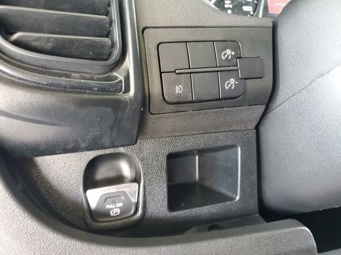 Used 2025 RAM ProMaster 2500 w/ Convenience Group FWD image 21