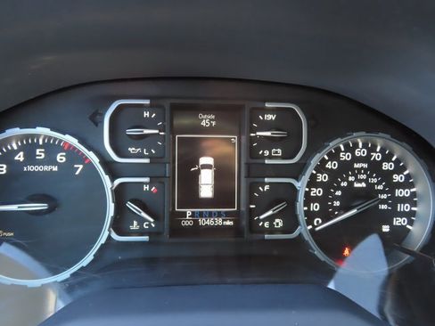 Used 2018 Toyota Tundra SR5 image 17