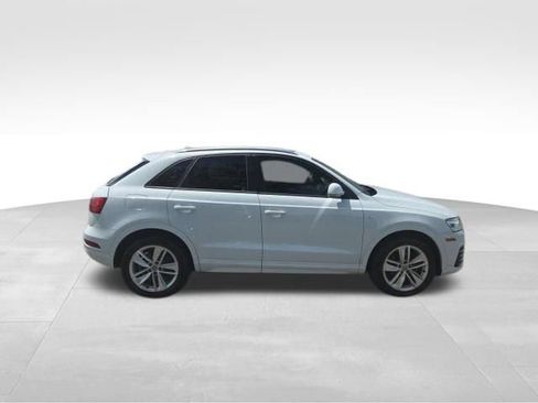 Used 2018 Audi Q3 2.0T Premium w/ Convenience Package AWD/4WD image 8