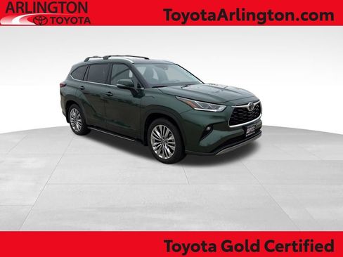 Used 2025 Toyota Highlander Platinum image 1