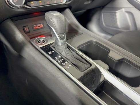 Used 2025 Nissan Sentra SV FWD image 21