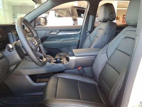 New 2026 GMC Terrain AT4 w/ LPO, Floor Liner Package AWD/4WD image 6