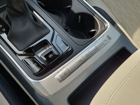 New 2026 Kia Carnival EX FWD image 36