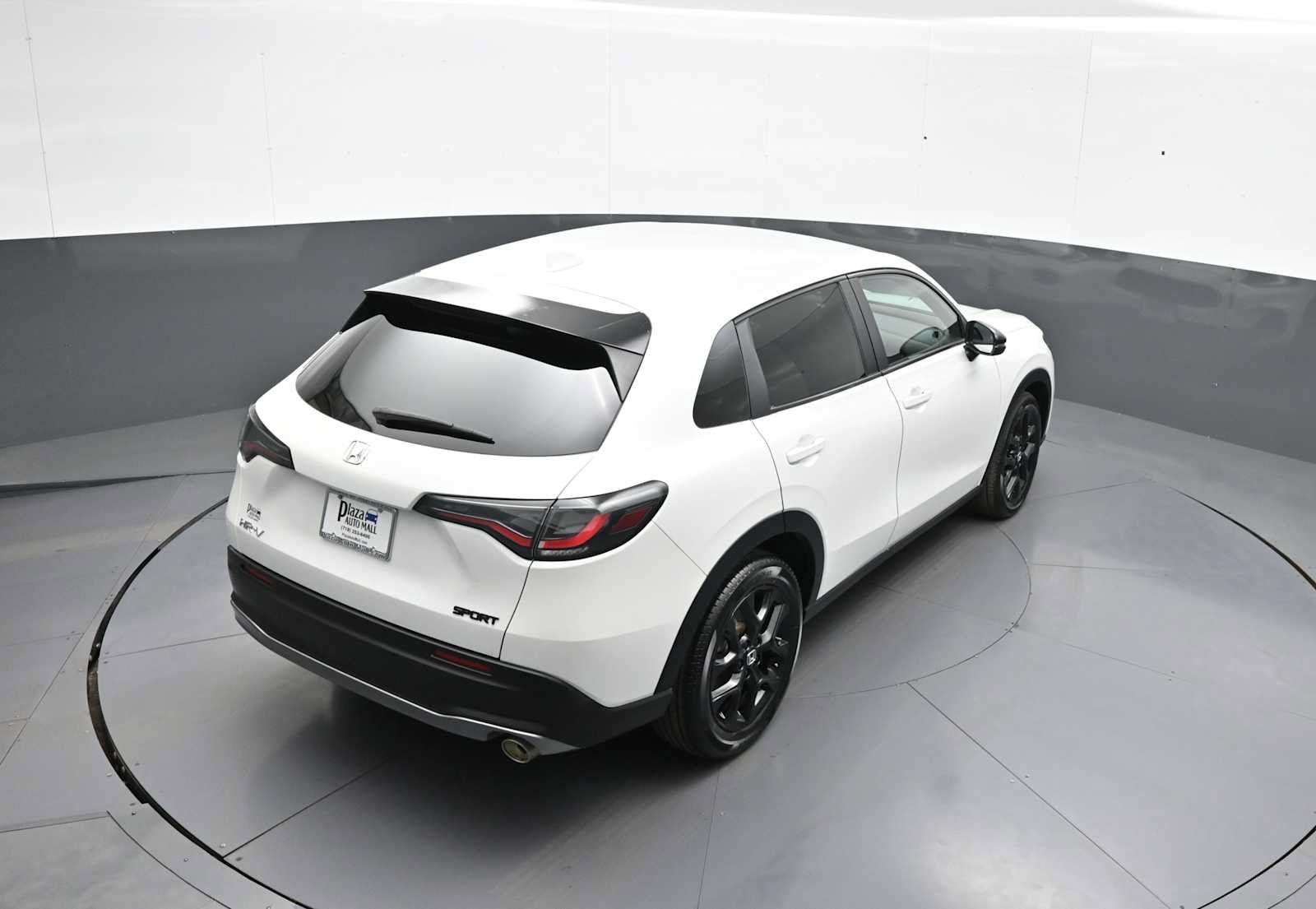 Certified 2025 Honda HR-V Sport image 36