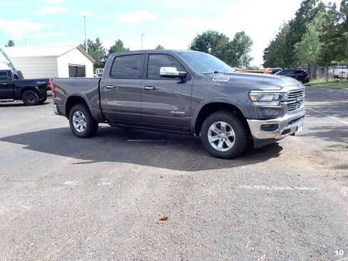 Used 2019 RAM 1500 Laramie AWD/4WD image 5