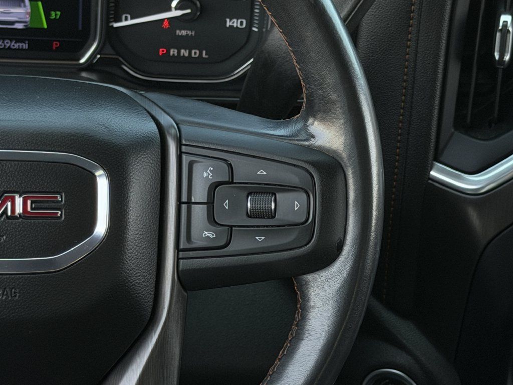 Used 2021 GMC Sierra 1500 AT4 w/ AT4 Premium Package AWD/4WD image 18