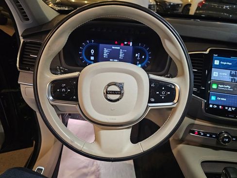Certified 2025 Volvo XC90 B6 Plus AWD/4WD image 21