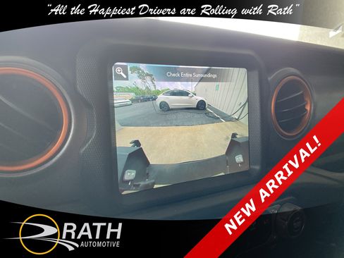 Used 2021 Jeep Gladiator Mojave AWD/4WD image 15