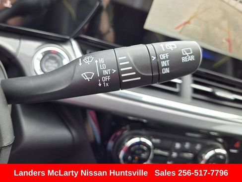 Used 2026 Chevrolet Trax ACTIV w/ Driver Confidence Package FWD image 22