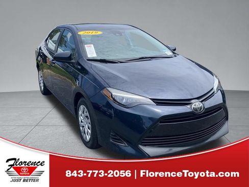 Used 2019 Toyota Corolla LE FWD image 1