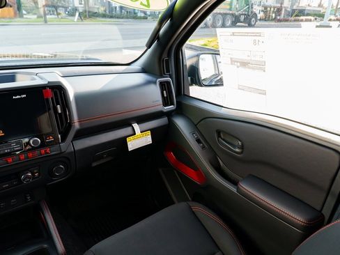 New 2026 Nissan Frontier PRO-4X w/ Pro-4x Convenience Package image 10