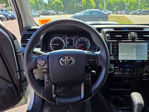 Used 2022 Toyota 4Runner TRD Pro AWD/4WD image 18