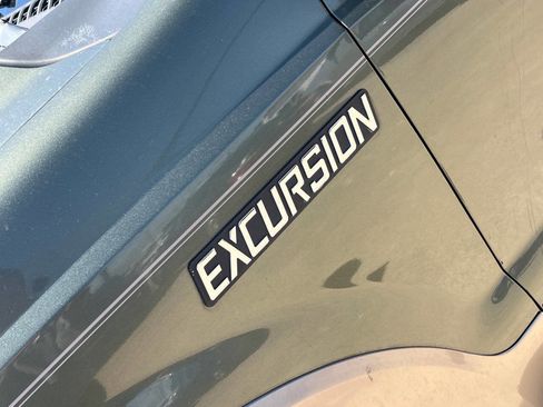 Used 2000 Ford Excursion Limited image 5