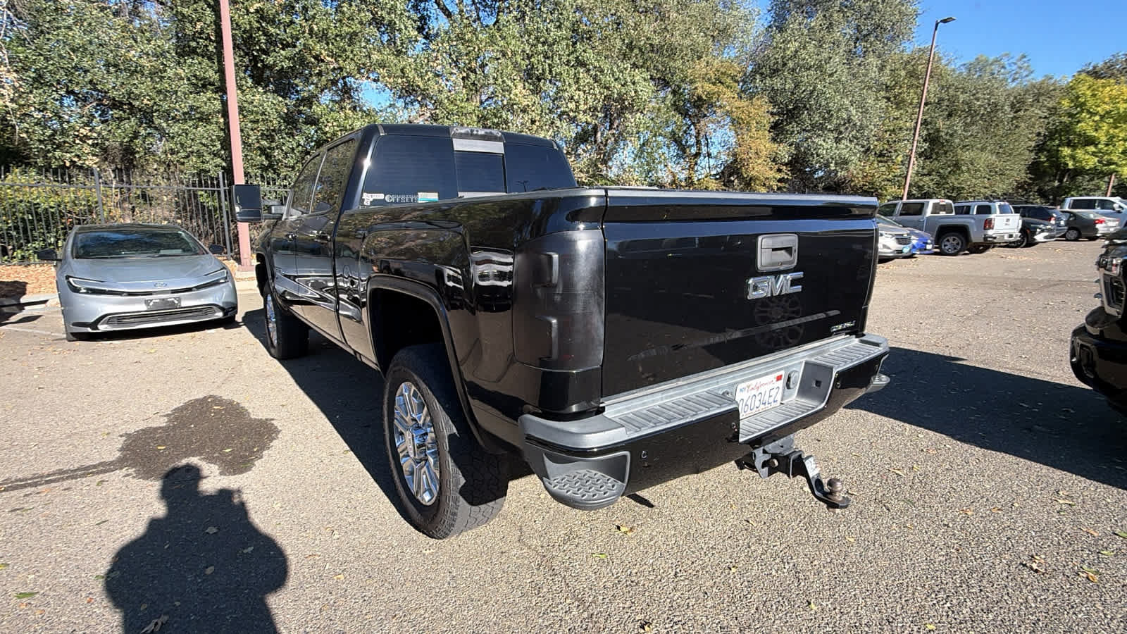 Used 2016 GMC Sierra 2500 Denali w/ Duramax Plus Package AWD/4WD image 7