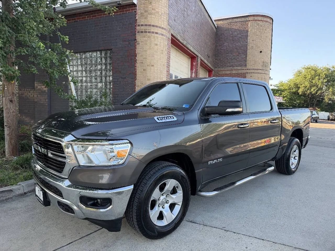 Used 2019 RAM 1500 Big Horn AWD/4WD image 1