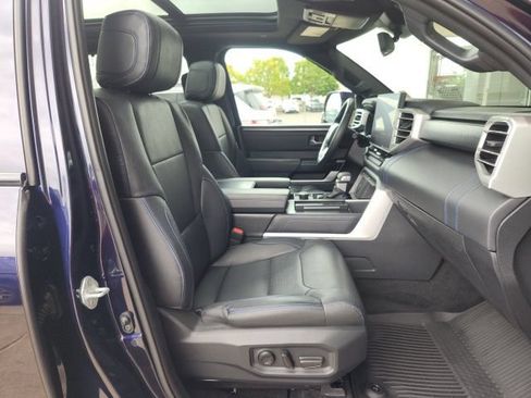 Used 2024 Toyota Tundra Platinum AWD/4WD image 30