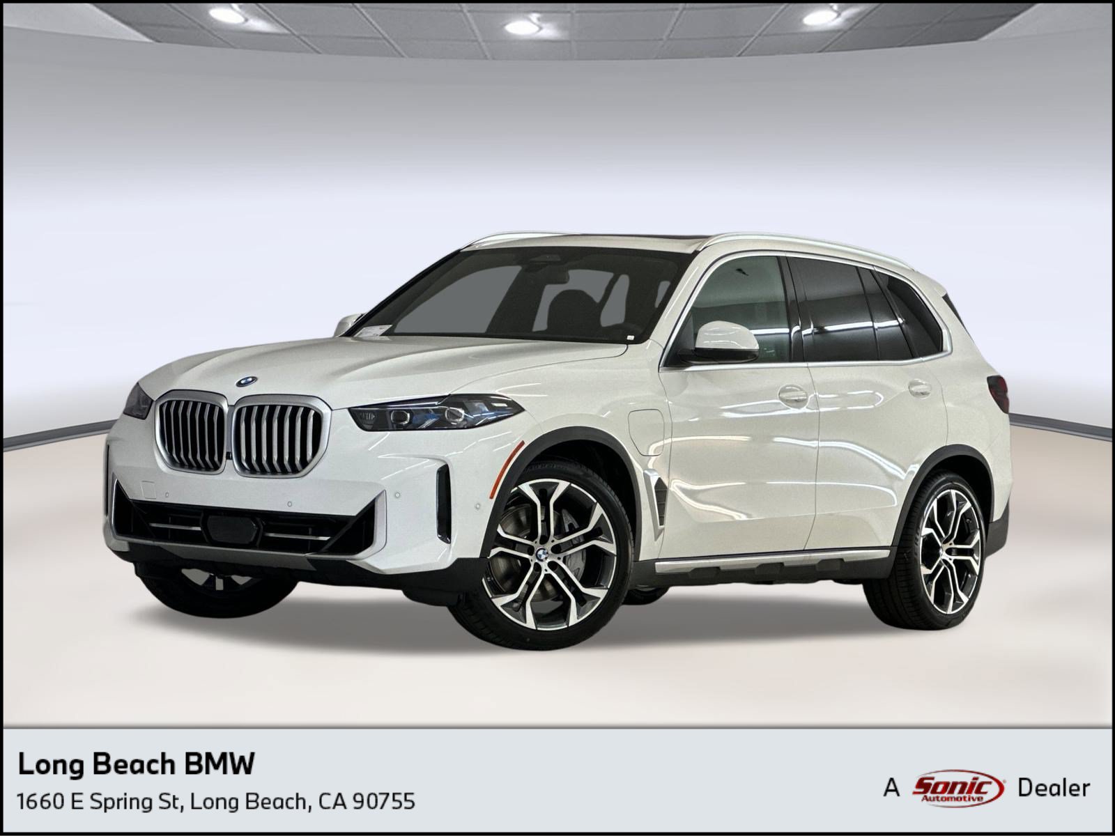 New 2026 BMW X5 xDrive50e w/ Premium Package AWD/4WD image 1