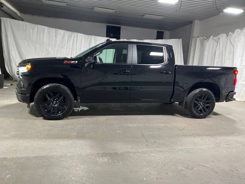 Used 2025 Chevrolet Silverado 1500 RST w/ LPO, Utility Wall Package AWD/4WD image 4