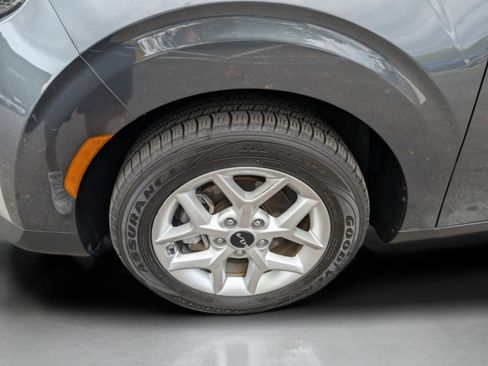 Used 2023 Kia Soul LX w/ LX Technology Package image 12