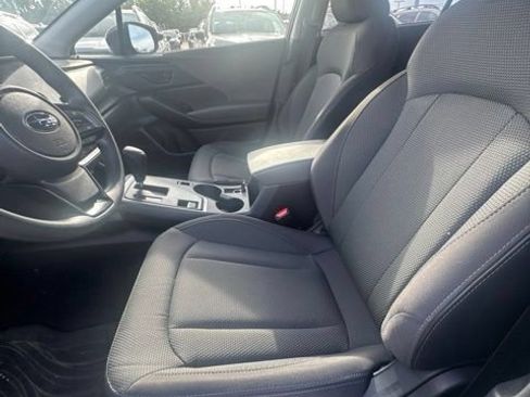 Used 2024 Subaru Crosstrek 2.5i Premium AWD/4WD image 11